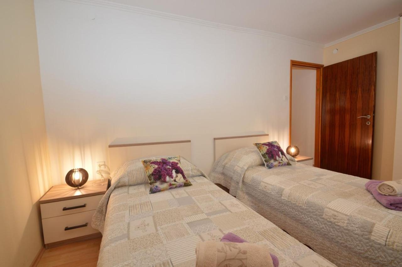 Apartment Hrasta Vrana  Ngoại thất bức ảnh